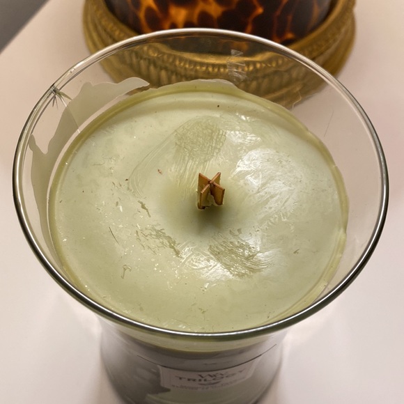Wood Wick Large Trilogy candle. Scent: Mountain Trail. No tops. Crack in glass. - Picture 2 of 4